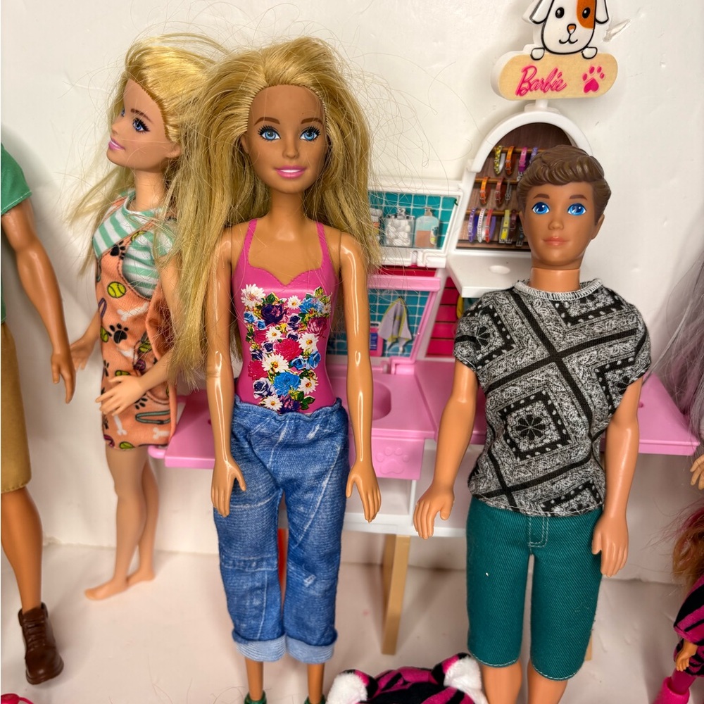 Barbie bundle - Picture 6 of 7